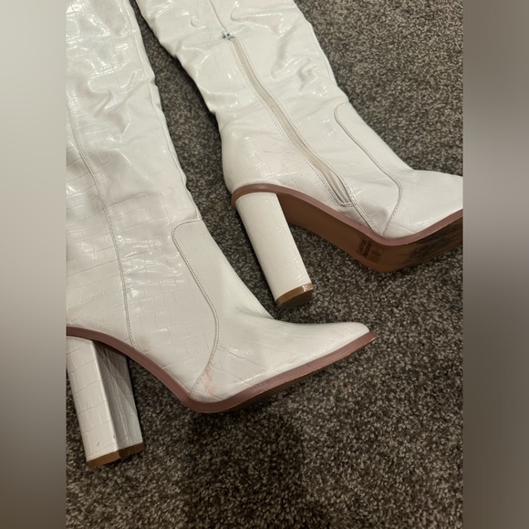 Lulus White Crocodile Over the Knee Boots - Picture 5 of 7